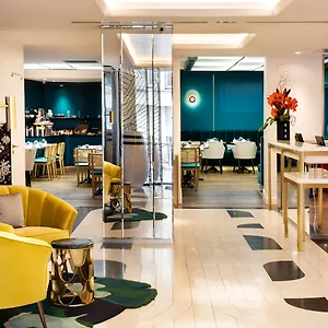 Victor Hugo Kleber 4* Paris