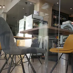 Kennedy Nova Szálloda Gżira