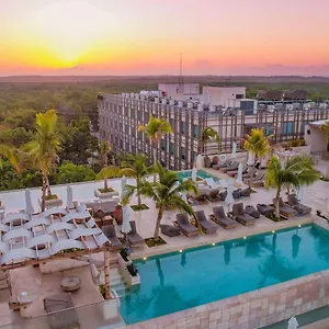 Motto By Hilton 4* טולום
